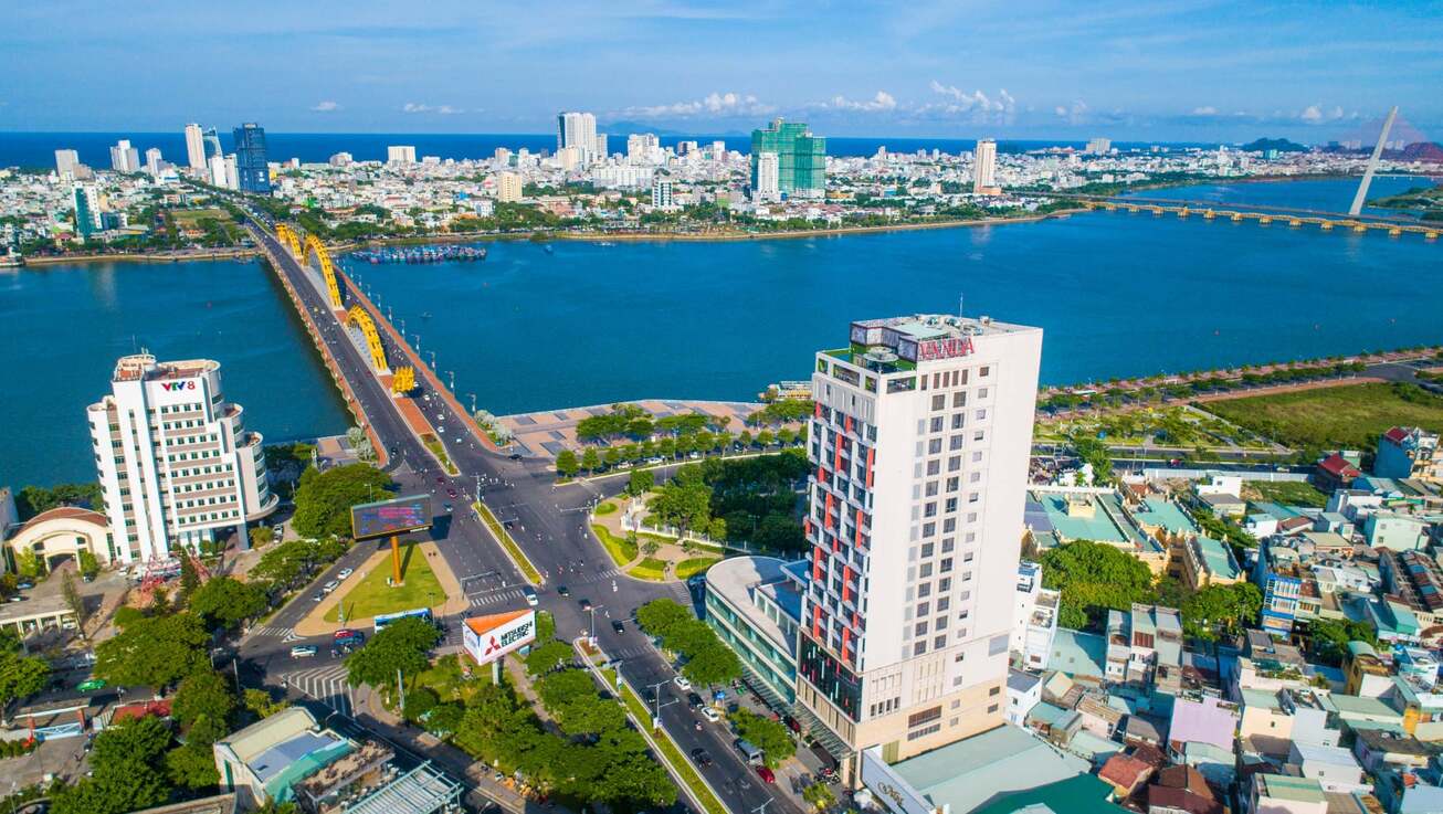 Top View Bar Da Nang - View point of the whole city from above 3