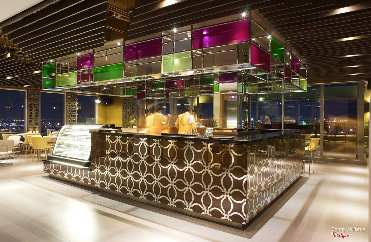 Top View Bar Da Nang - View point of the entire city from above 11