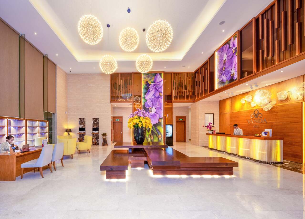 Top View Bar Da Nang - View point of the entire city from above 12