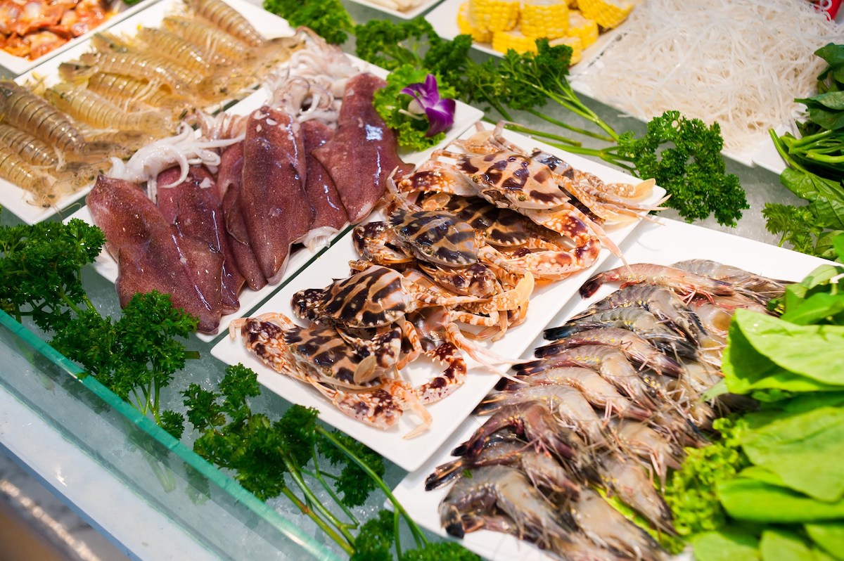 Experience rich Vietnamese - Japanese cuisine at Adobi Buffet 4