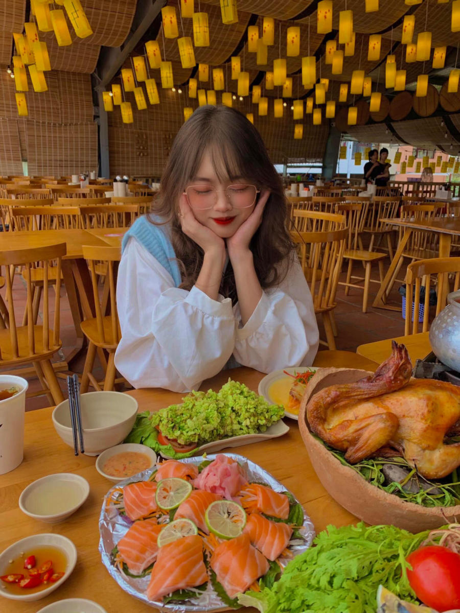 Experience the unique Huong Quan Dam Lu Chicken in the mountain town of Da Lat 9