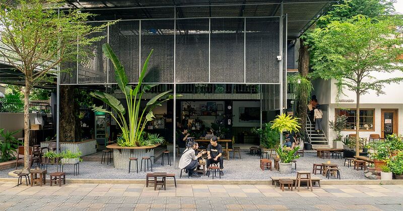 Coffee shop at Uom Art Hub, creative space with elegant colors 3