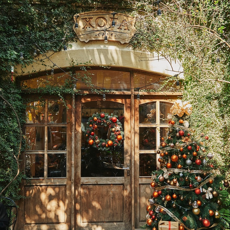 Xofa Cafe, a warm place to stay at night 3