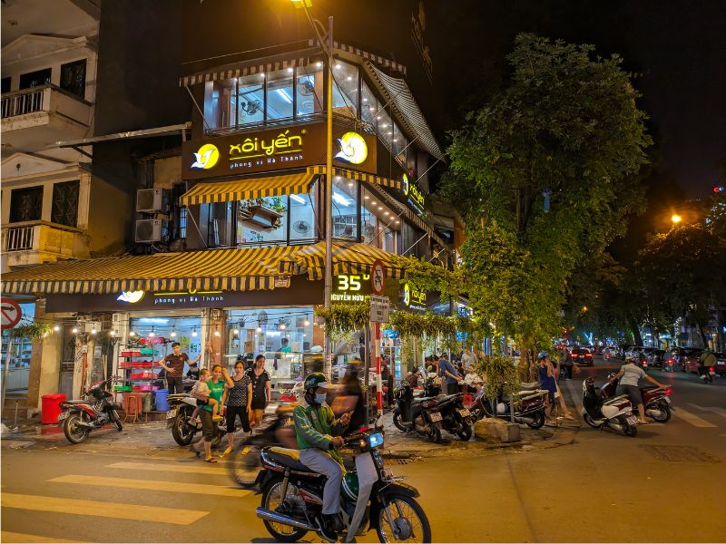 Discover Yen sticky rice, the leader in mixed food style in Hanoi 2