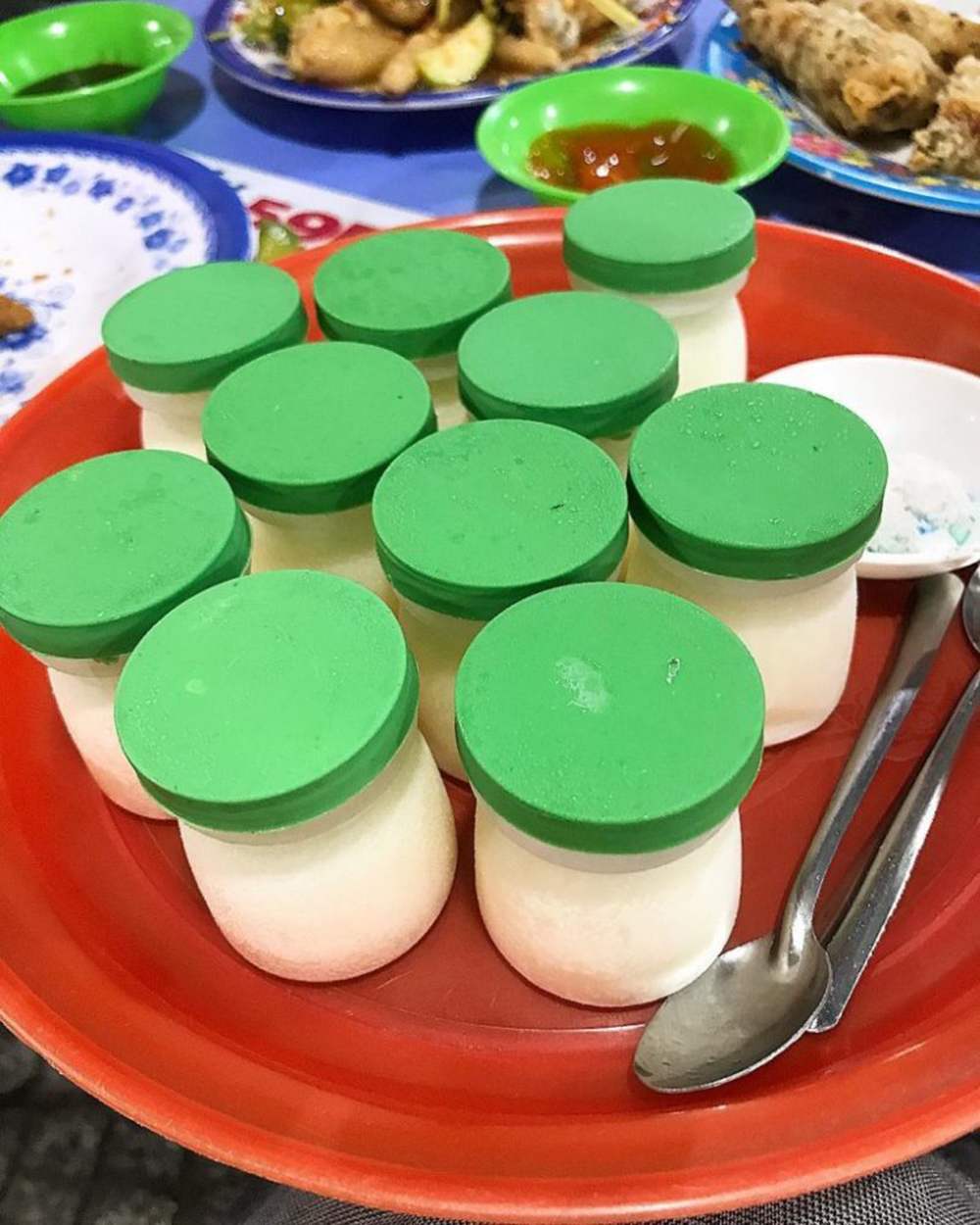 Da Nang salt yogurt - Familiar yet strange, strange yet familiar 3
