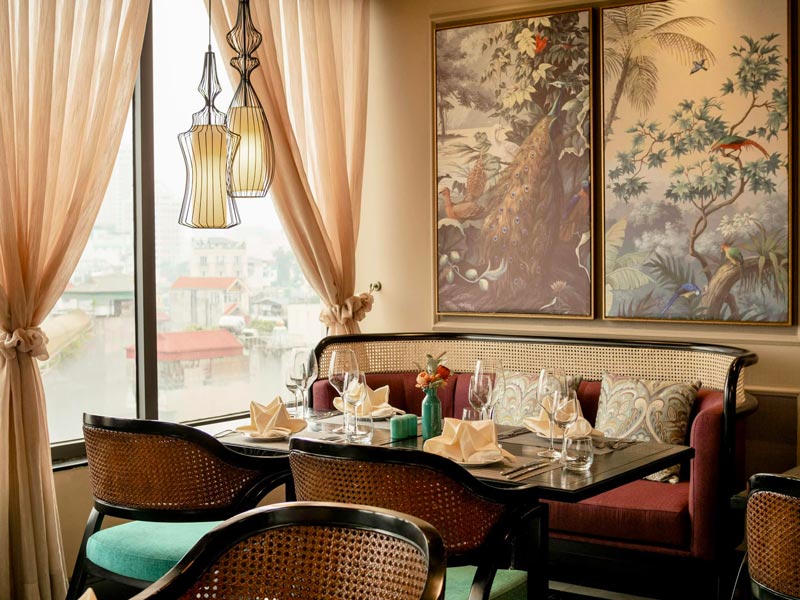 Top 10 luxurious and classy dinner restaurants in Hanoi 9