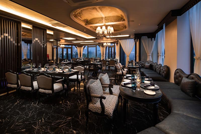 Top 10 luxurious and classy dinner restaurants in Hanoi 4