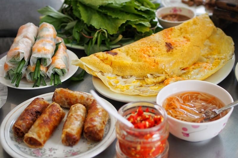 Top 10 famous crispy and fragrant Western banh xeo shops in Saigon 7