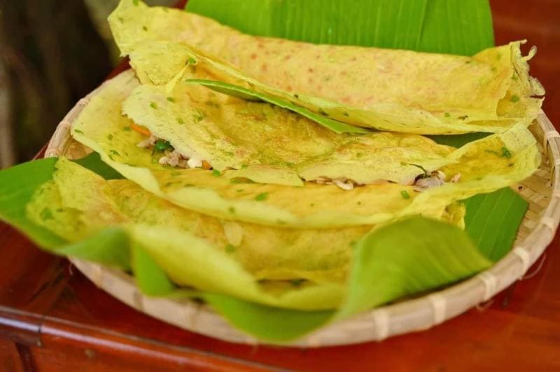 Top 10 famous crispy and fragrant Western banh xeo shops in Saigon 9