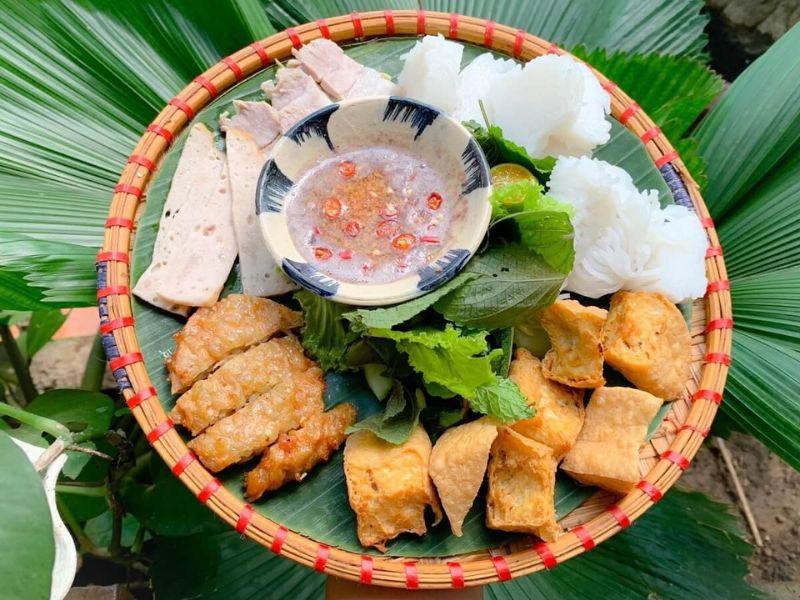Top 10 best vermicelli and tofu and shrimp paste restaurants in Da Nang, top 3