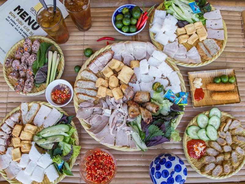 Top 10 noodle shops with tofu and shrimp paste in Da Nang, top 5
