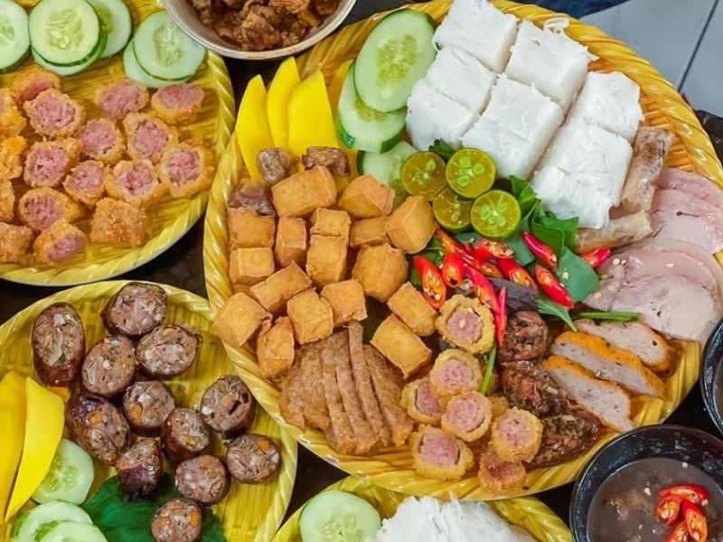 Top 10 top 10 restaurants with vermicelli with tofu and shrimp paste in Da Nang