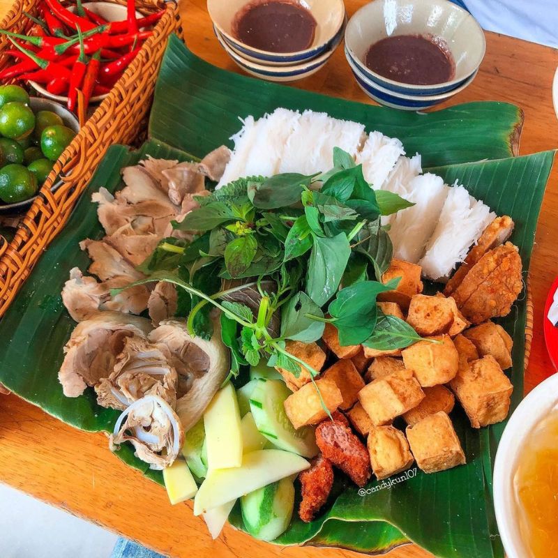 Top 10 delicious vermicelli shops with tofu and shrimp paste for vermicelli fans in Saigon 5