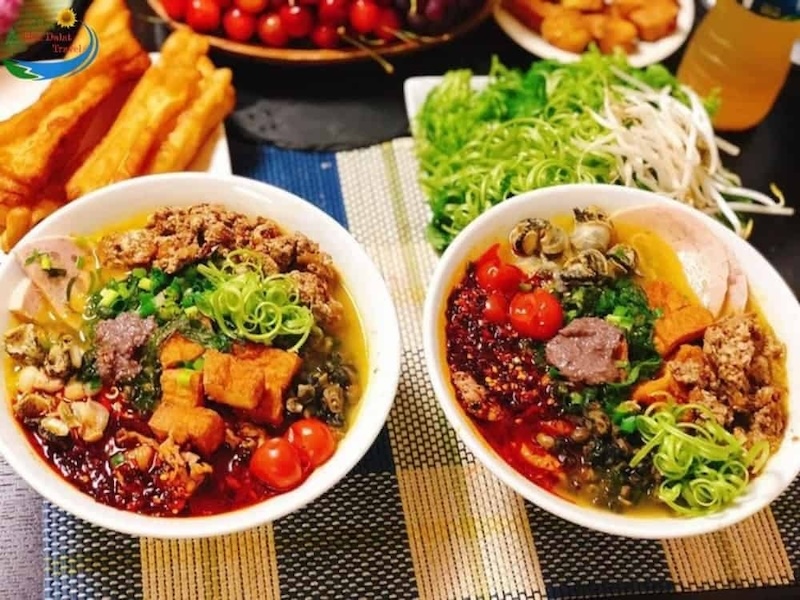 Da Lat vermicelli noodles and super delicious restaurants are popular with diners 6