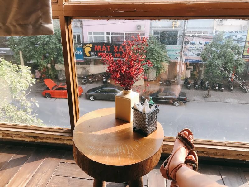 12 Cau Giay cafes are addictive with super delicious drinks 6