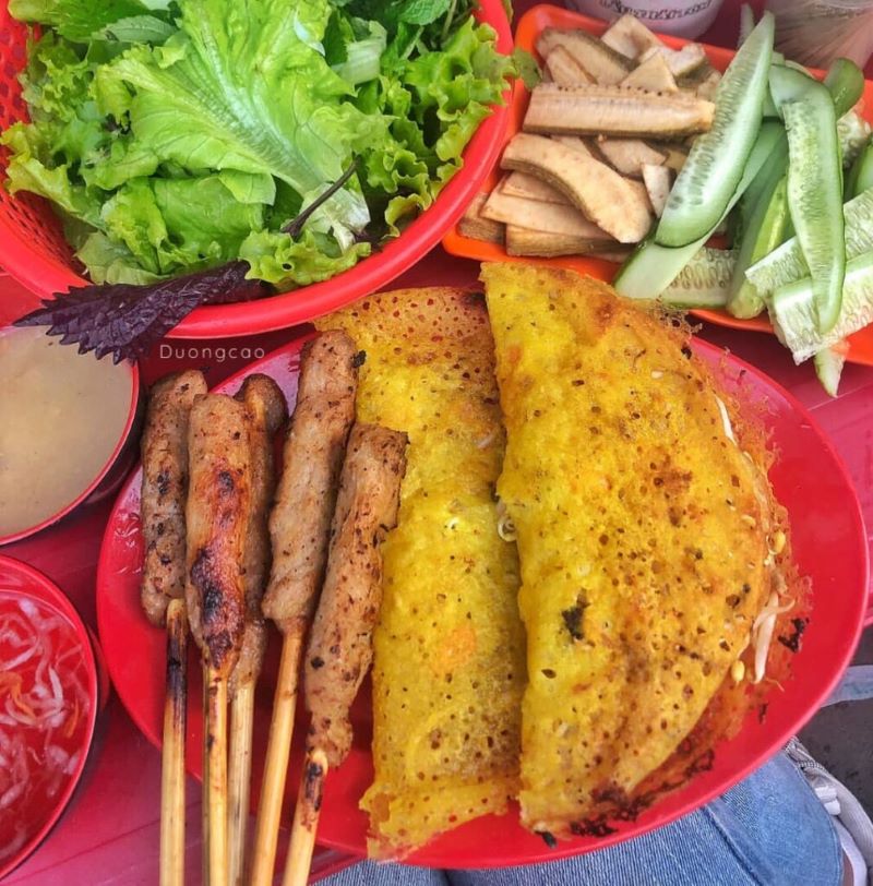 Let's go find the 6 most delicious and famous Doi Can banh xeo shops! 3