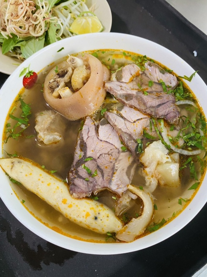 Top 12 Binh Thanh restaurants with diverse dishes and affordable prices 13