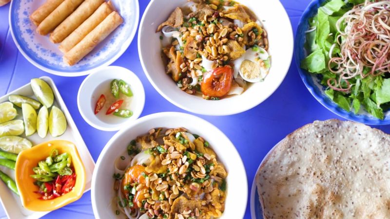 Top 7 Quang noodle shops in Hanoi that are authentically delicious and affordable 2