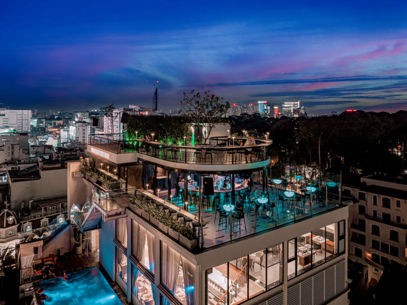 Top 10 Skybar Saigon with beautiful views, extremely chill and romantic 4