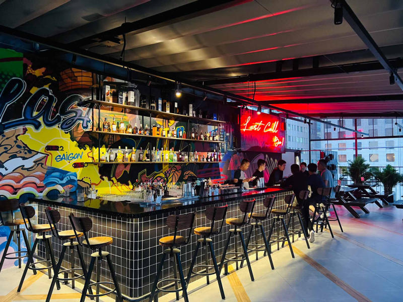 Top 10 Skybar Saigon with beautiful views, extremely chill and romantic 10
