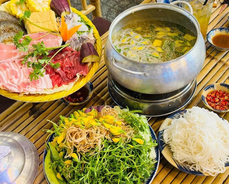 Decoding what to eat in District 1 through the top 12 delicious restaurants certified by the gourmet association 2