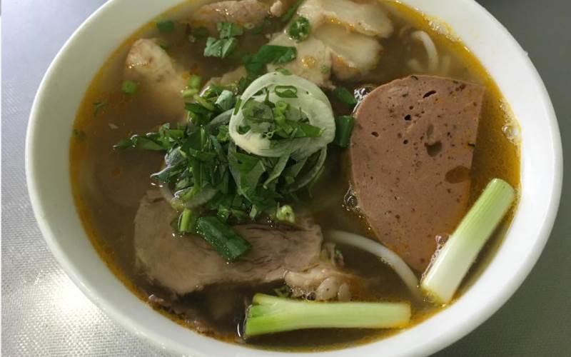 Decoding what to eat in District 1 through the top 12 delicious restaurants certified by the gourmet association 3