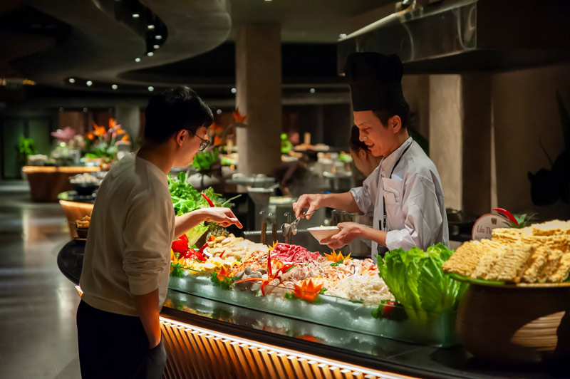 Top seafood buffet restaurants in Hanoi from affordable to luxurious 8