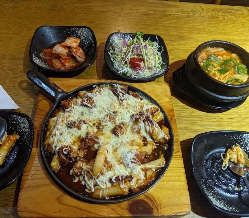 Top 10 Korean restaurants in District 1 have only the top but 10