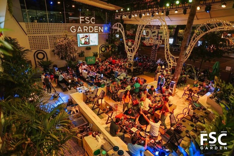 List of garden restaurants with beautiful views and diverse menus in the city. HCM 4