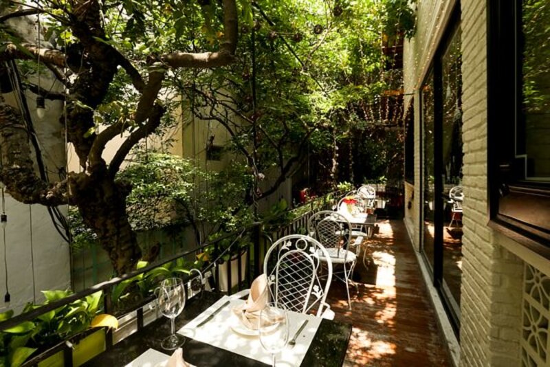 List of garden restaurants with beautiful views and diverse menus in the city. HCM 5