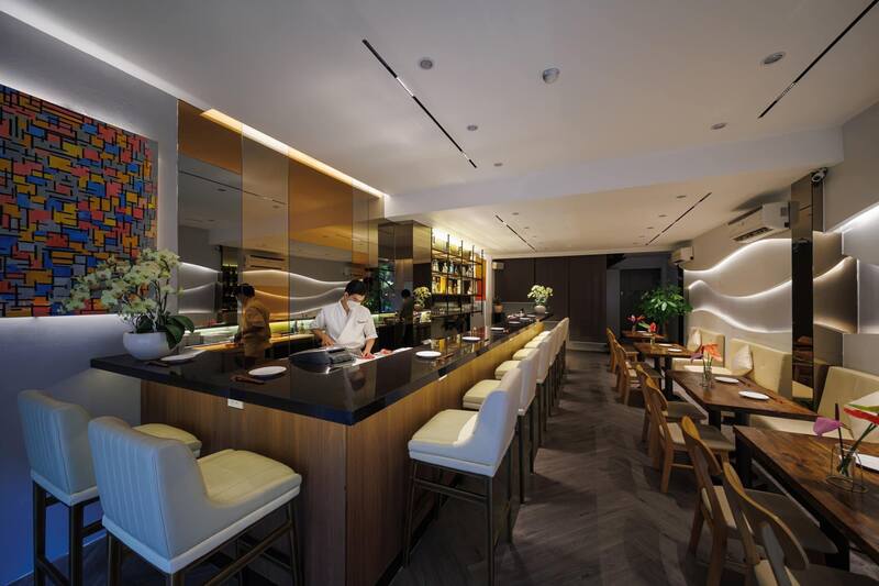 Top omakase Saigon restaurants where you can enjoy Japanese delicacies in private 4