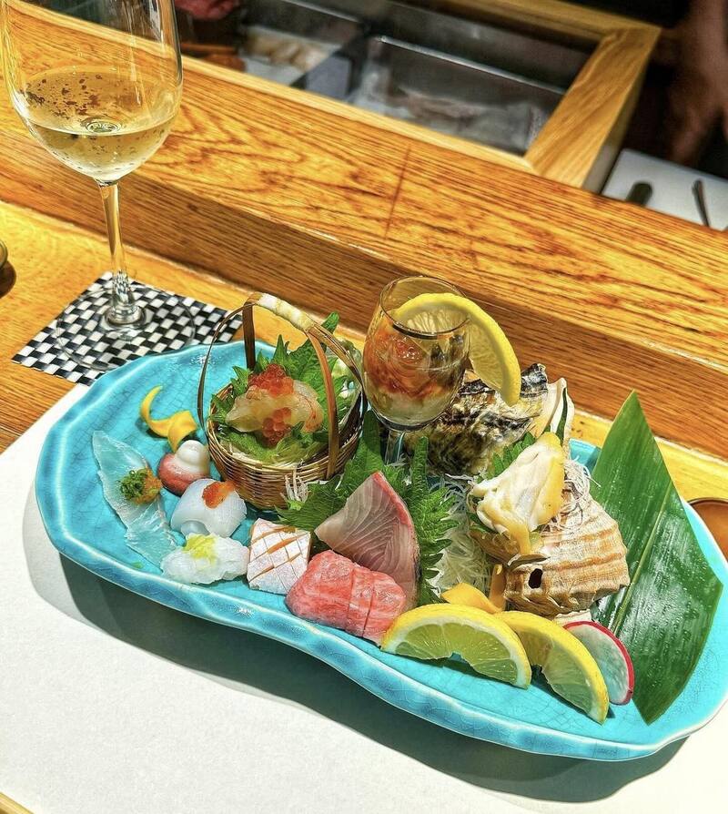 Top omakase restaurants in Saigon where to enjoy Japanese delicacies in private 5