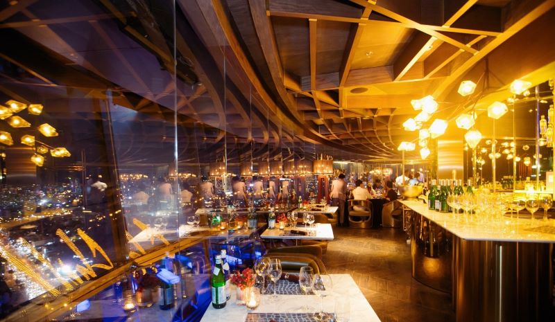 Check out 10 District 1 restaurants with attractive hot dishes 10