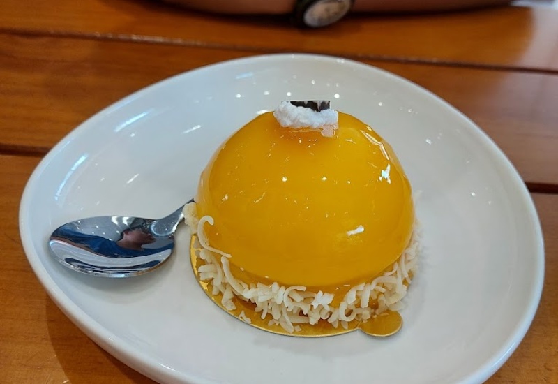 Top 4 most vibrant football cafes in District 6 during Euro 5 season