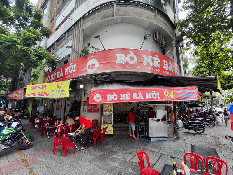 Eat Saigon to the fullest with the top 8 best beefsteak restaurants in District 1 3