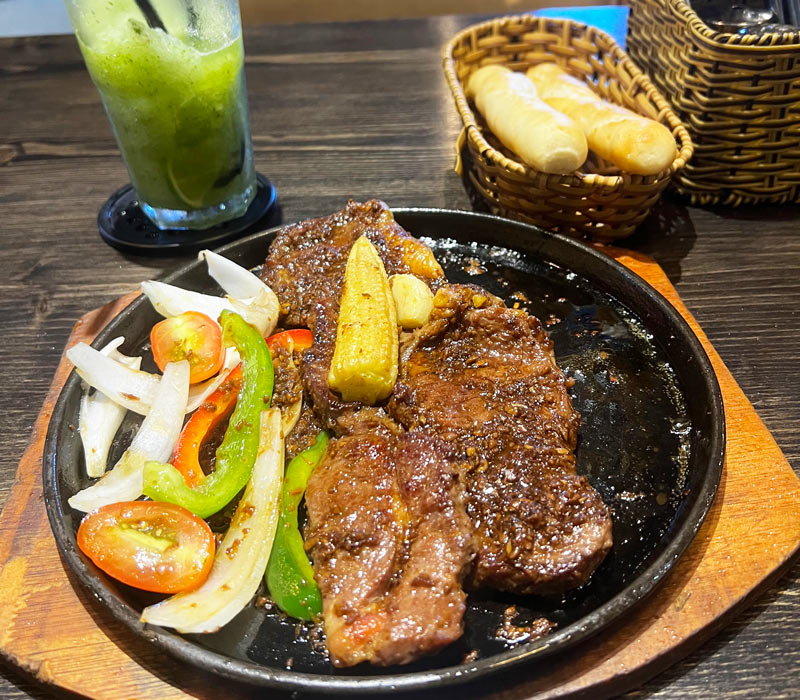 Eat Saigon to the fullest with the top 8 best beefsteak restaurants in District 1 9