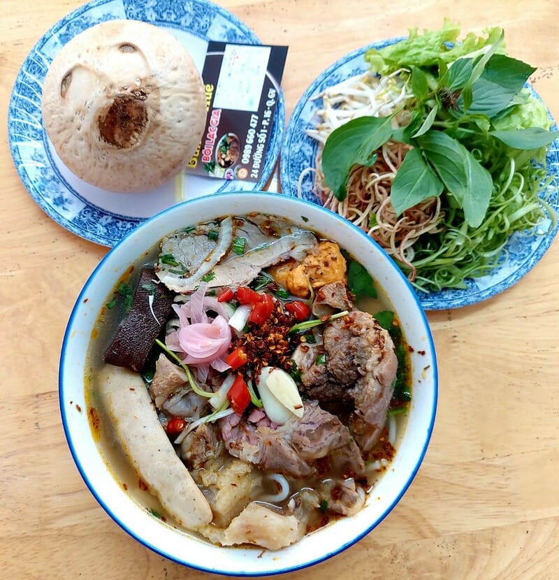 10 famous Go Vap beef noodle shops you should try 4
