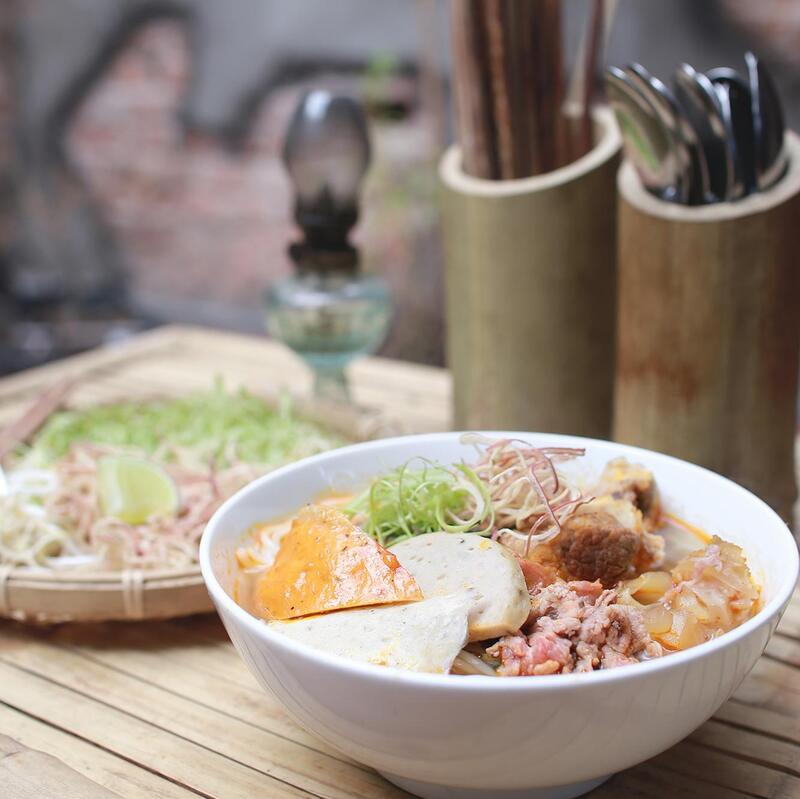 Top Hue beef noodle shops with rich flavors of the ancient capital in the heart of Saigon 6