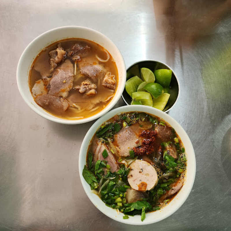 Top Hue beef noodle shops with rich flavors of the ancient capital in the heart of Saigon 10