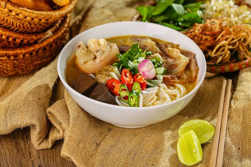 10+ delicious, well-prepared and crowded Hue beef noodle shops in Hanoi 11