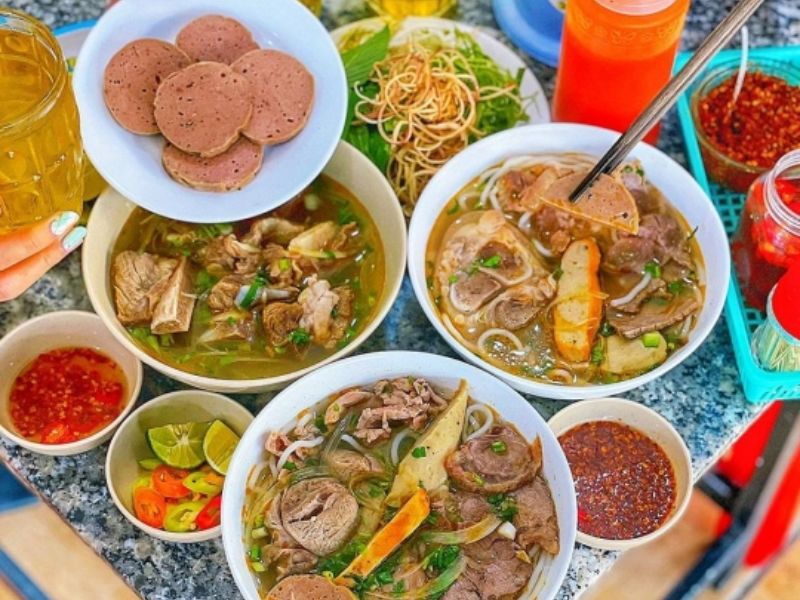 11 famous beef noodle shops in District 7: Hue flavor in the heart of Saigon 2