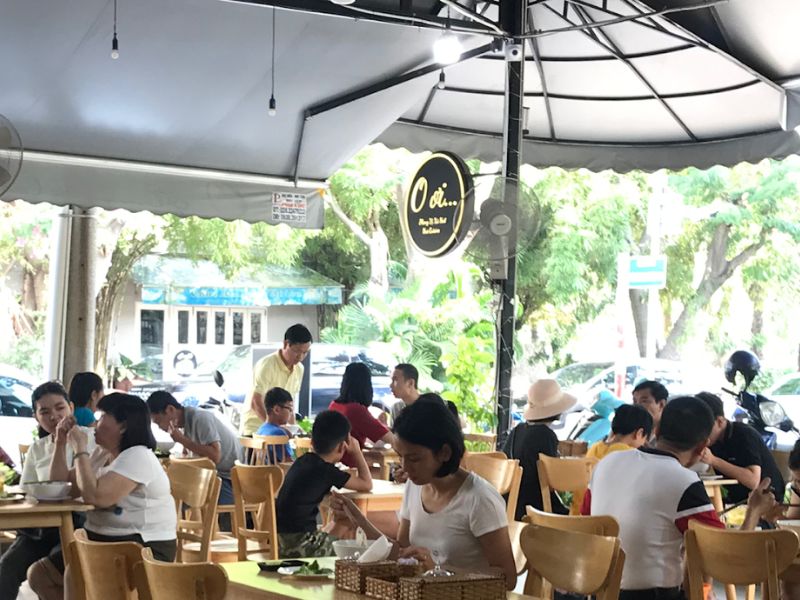 11 famous beef noodle shops in District 7: Hue flavor in the heart of Saigon 4