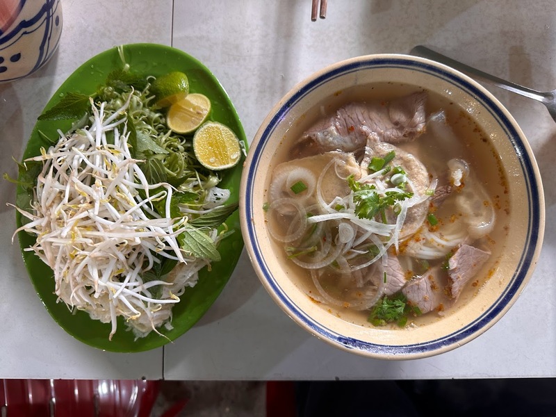 List of 10 famous, delicious and most popular beef noodle shops in Thu Duc 11