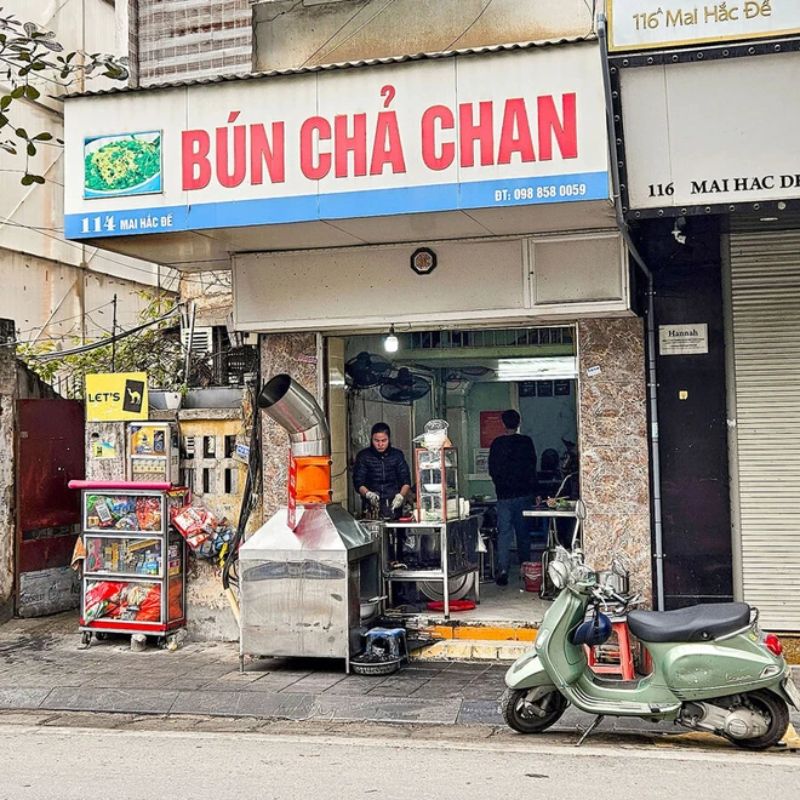Bun Cha Chan restaurant with unique flavor listed in Bib Gourmand 2