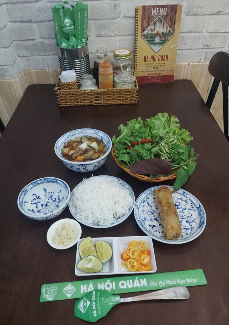 Top 10 Bun Cha restaurants in District 1 with the capital's culinary imprint 4
