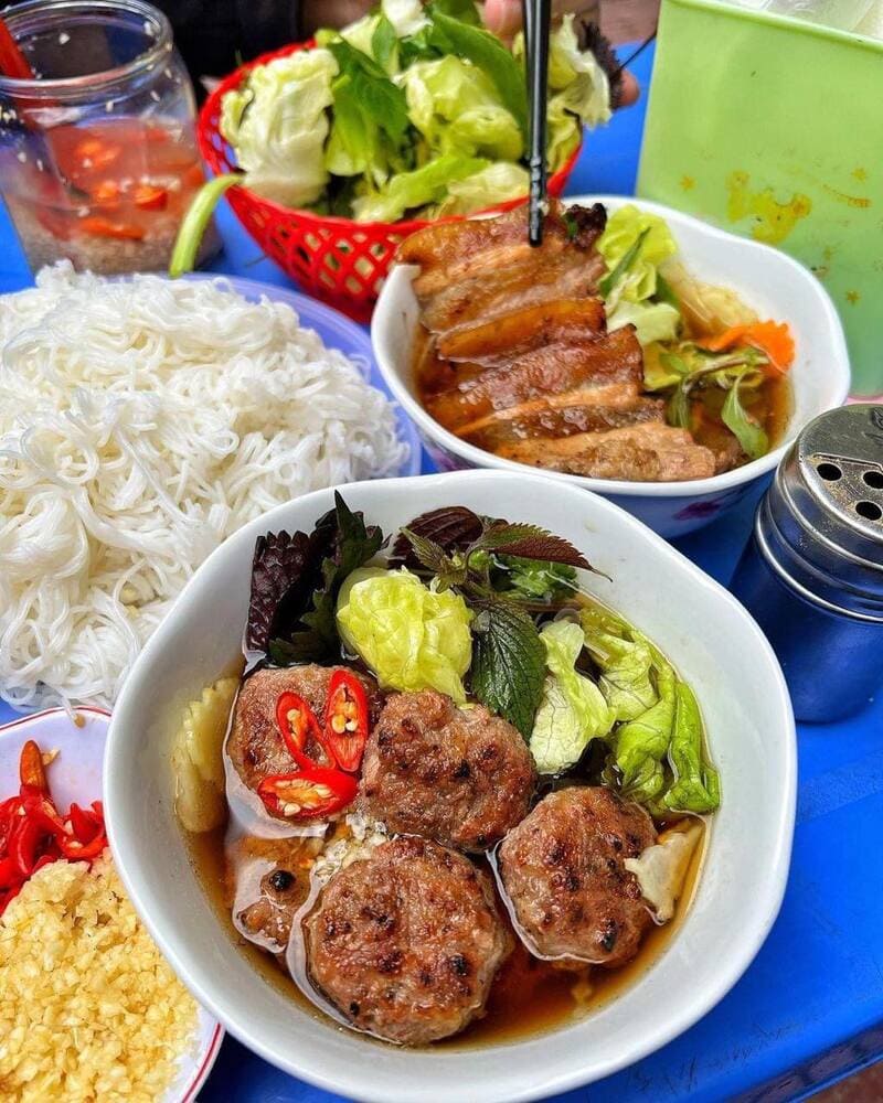 Top 10 Bun Cha restaurants in District 1 with the capital's culinary imprint 6