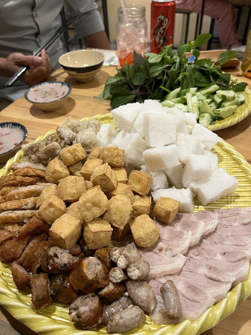 Discover the bun dau paradise of Go Vap with 8 famous delicious restaurants 4