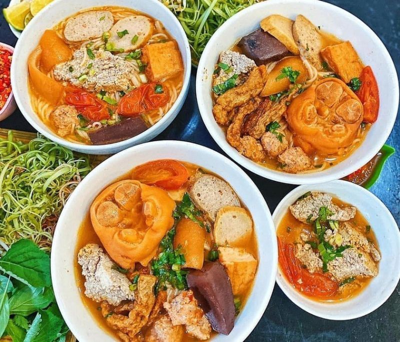 Top 14 most famous and delicious vermicelli soup restaurants in Saigon 3