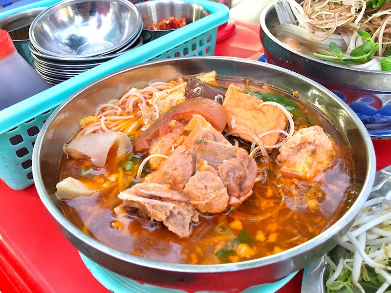 8 famous delicious bun rieu restaurants in District 1 you should not miss 5