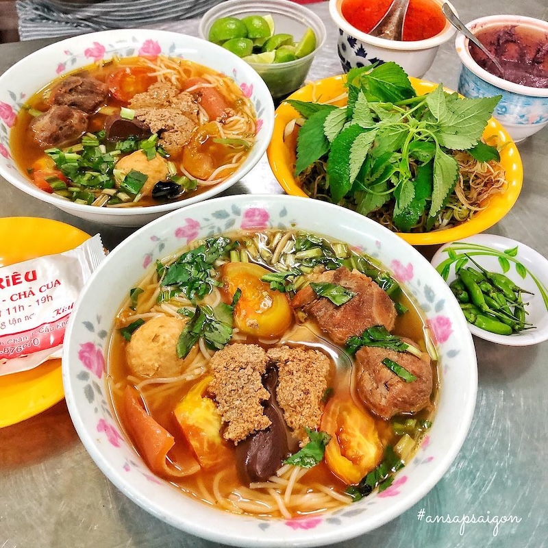8 famous delicious crab noodle soup restaurants in District 1 you should not miss 7